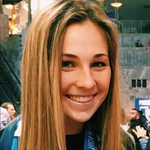 Meet your Posher, Izzy